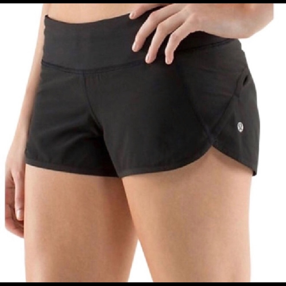 Size 6 Lululemon Speed Up Short